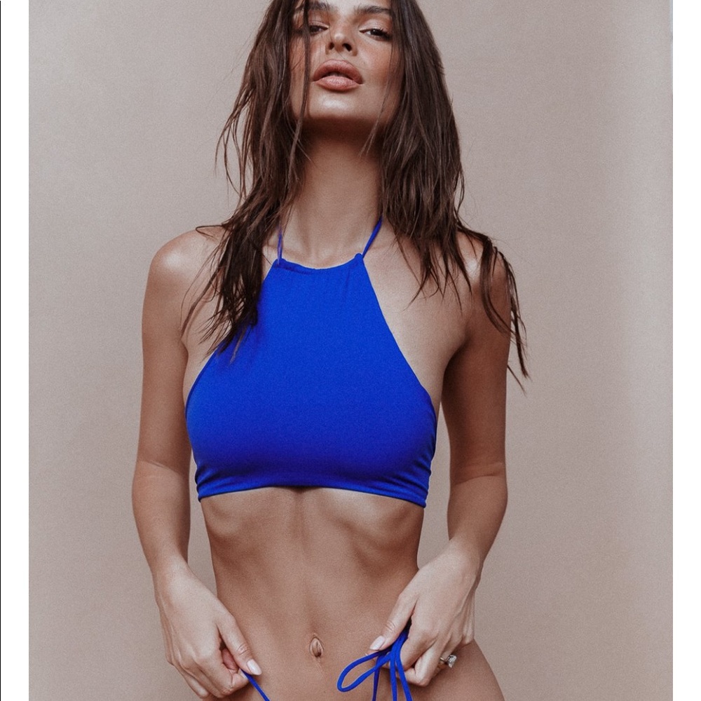 Inamorata Stone Steps Set in Blue!